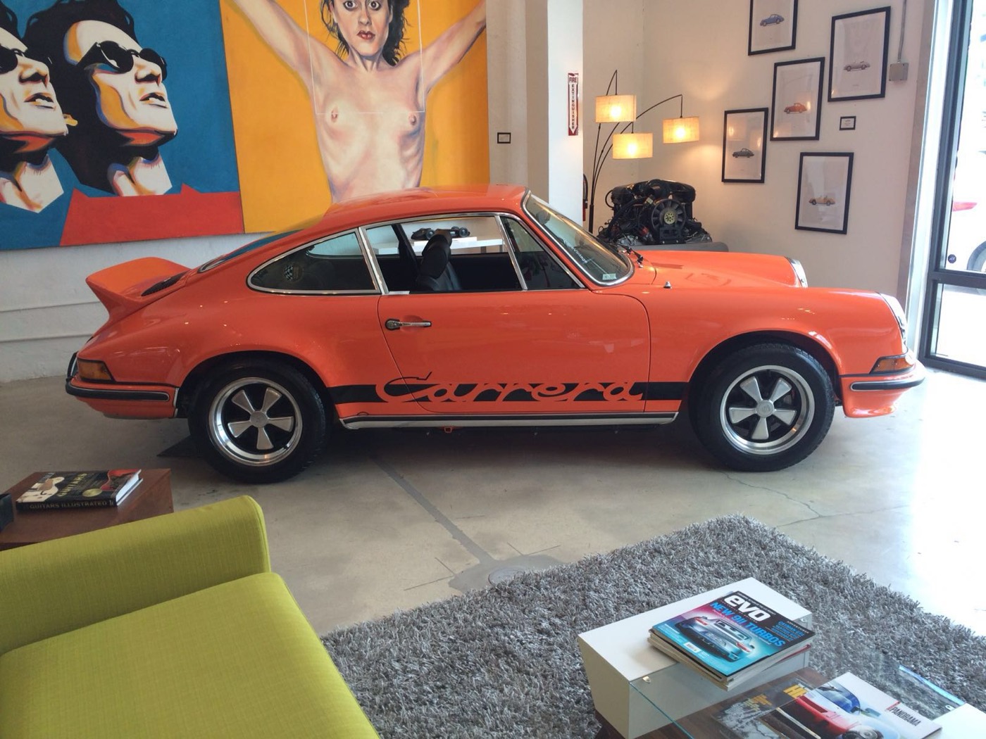 Orange Porsche 911 Carrera RS 2.7